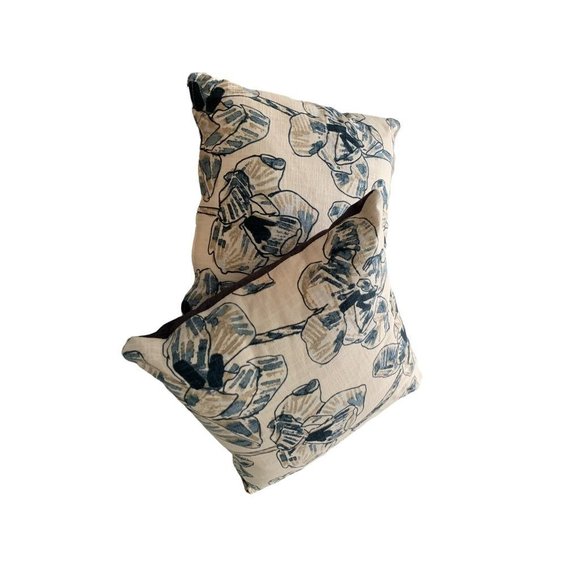 Set of 2 Accent Throw Pillows Blue Cream Floral 18" Square - Picture 1 of 7